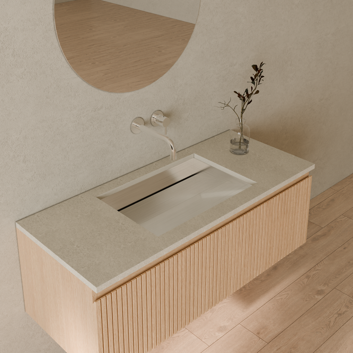 Badeloft render 2026 | ES-UB-04-L | Brushed Steel | Stainless_Steel__Camera_Angle_4.png