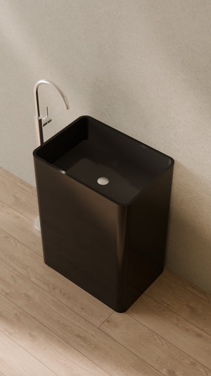 Badeloft details portrait 2026 | SB-02 | Black | Sink_Glossy_Black__Camera_Angle_2.png