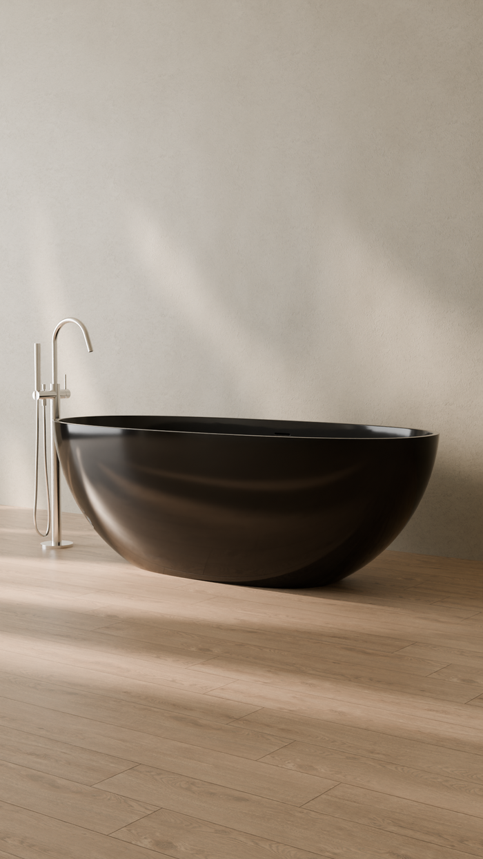 Badeloft details portrait 2026 | BW-10-XL | Black | Bathtub_Glossy_Black__Camera_Angle_3.png