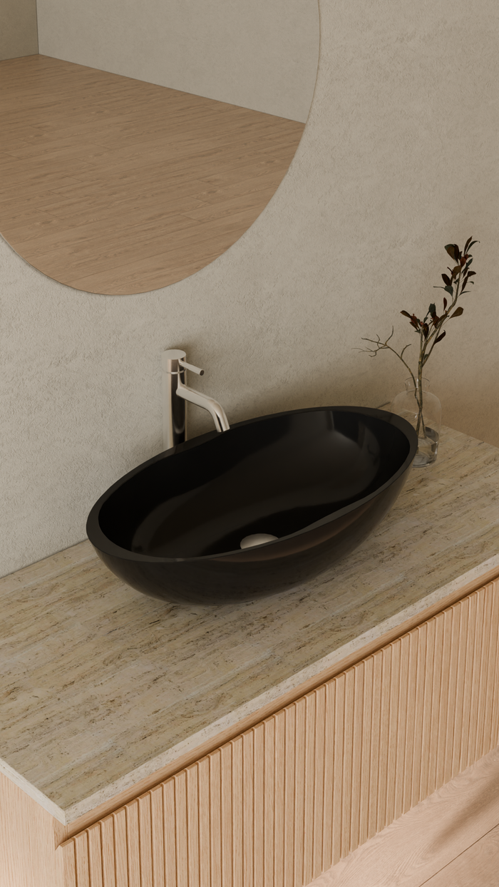 Badeloft details portrait 2026 | WB-04 | Black | Sink_Glossy_Black__Camera_Angle_4.png