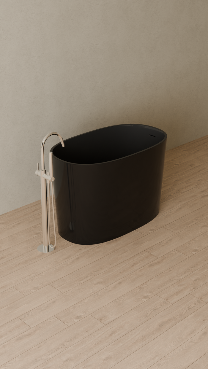 Badeloft details portrait 2026 | BW-08-S | Black | Bathtub_Glossy_Black__Camera_Angle_4.png
