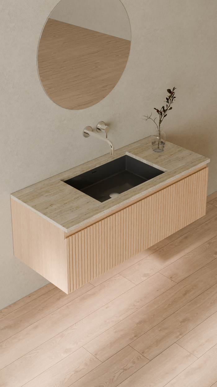 Badeloft details portrait 2026 | UB-05-M | Black | Sink_Glossy_Black__Camera_Angle_4.png
