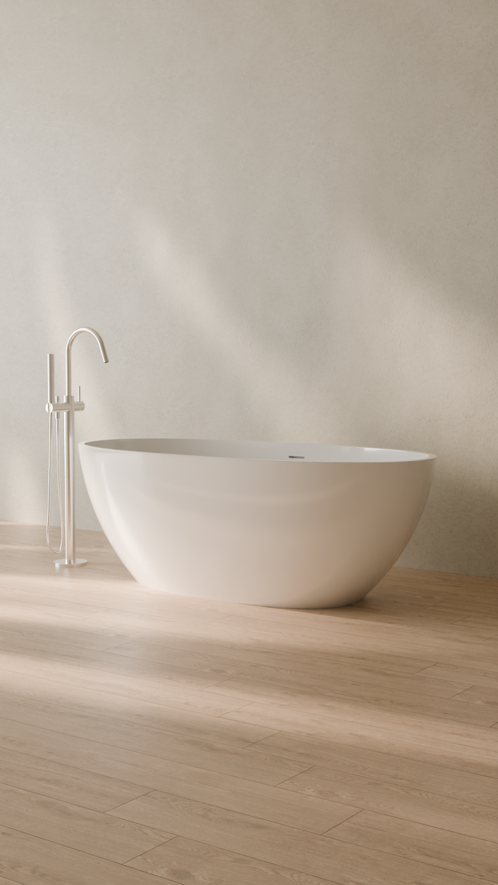 Badeloft details portrait 2026 | BW-10-M | White | Bathtub_Glossy_White__Camera_Angle_3.png
