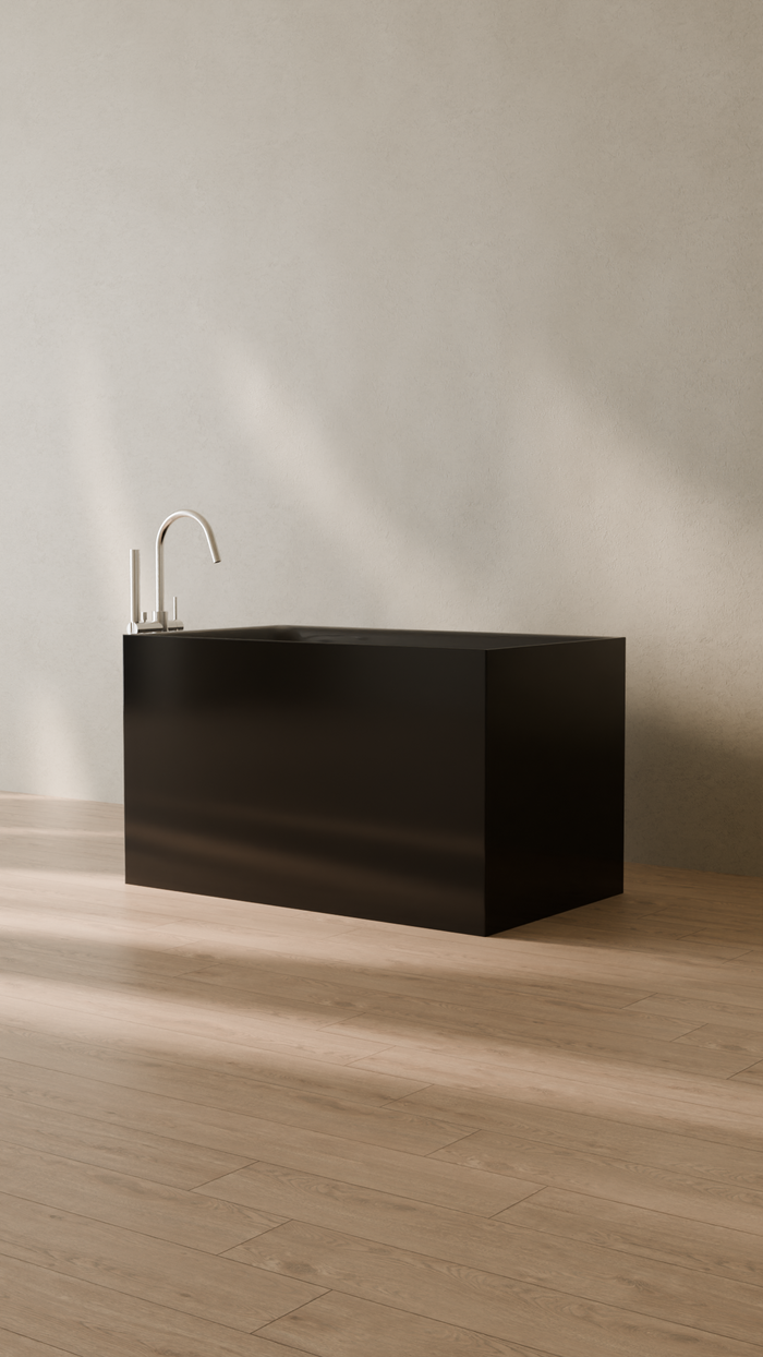 Badeloft details portrait 2026 | BW-06-S | Black | Bathtub_Glossy_Black__Camera_Angle_3.png