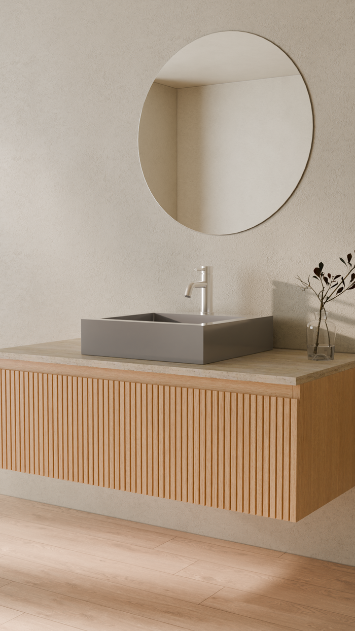 Badeloft details portrait 2026 | WB-05-S | Grey | Sink_Glossy_Grey__Camera_Angle_3.png