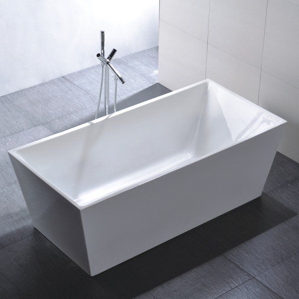 Porcelain vs Acrylic Bathtubs – Most Important Differences in 2025