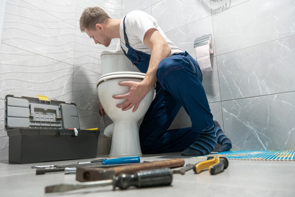 Common Toilet Installation Costs Factors in 2024