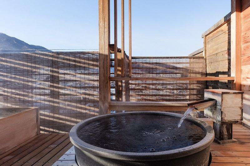 Japanese Soaking Tub Guide: Ofuro Tubs Explained