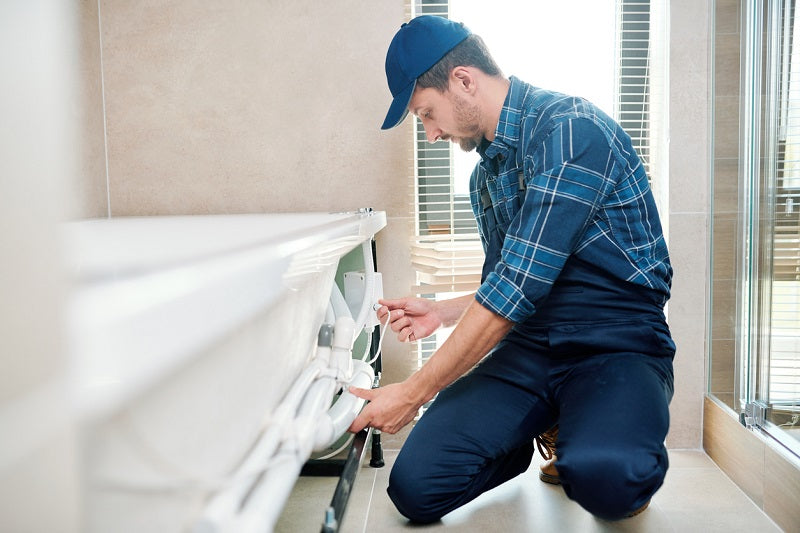 The Best Way to Successfully Move All Types of Bathtubs in 2025