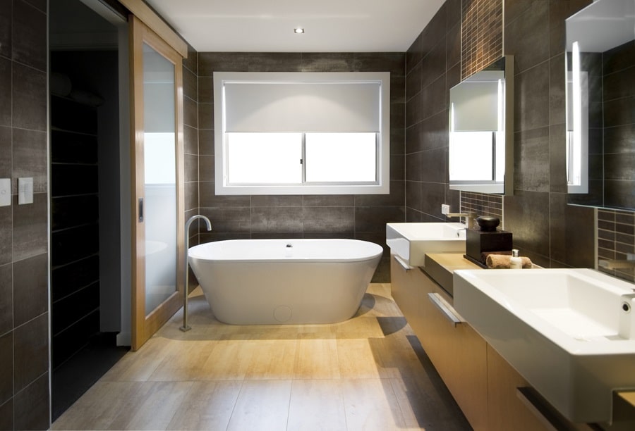 Are Freestanding Bathtubs Practical in 2024?
