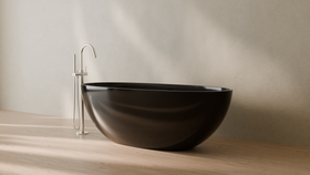 Badeloft render 2026 | BW-10-XL | Black | Bathtub_Glossy_Black__Camera_Angle_3.png