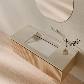 Badeloft render 2026 | ES-UB-04-L | Brushed Steel | Stainless_Steel__Camera_Angle_2.png