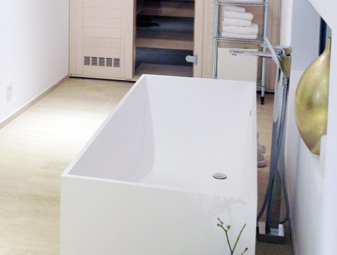 Badeloft customer photo for BW-06 and BW-07 bathtubs, image 21