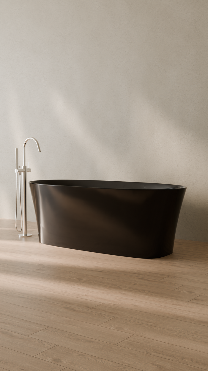 Badeloft details portrait 2026 | BW-12 | Black | Bathtub_Glossy_Black__Camera_Angle_3.png