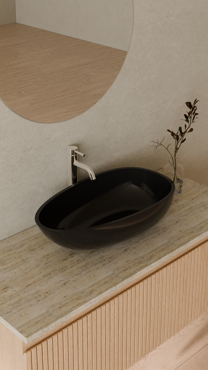 Badeloft details portrait 2026 | WB-01 | Black | Sink_Glossy_Black__Camera_Angle_4.png