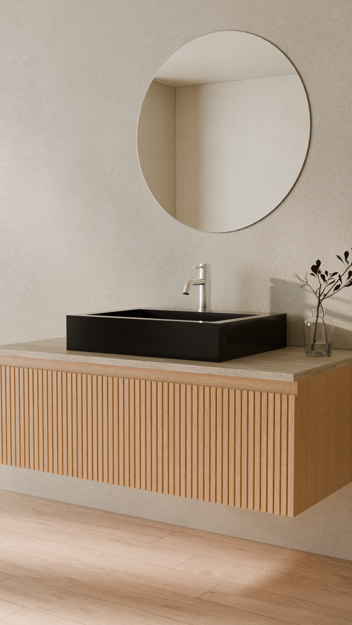 Badeloft details portrait 2026 | WB-05-M | Black | Sink_Glossy_Black__Camera_Angle_3.png