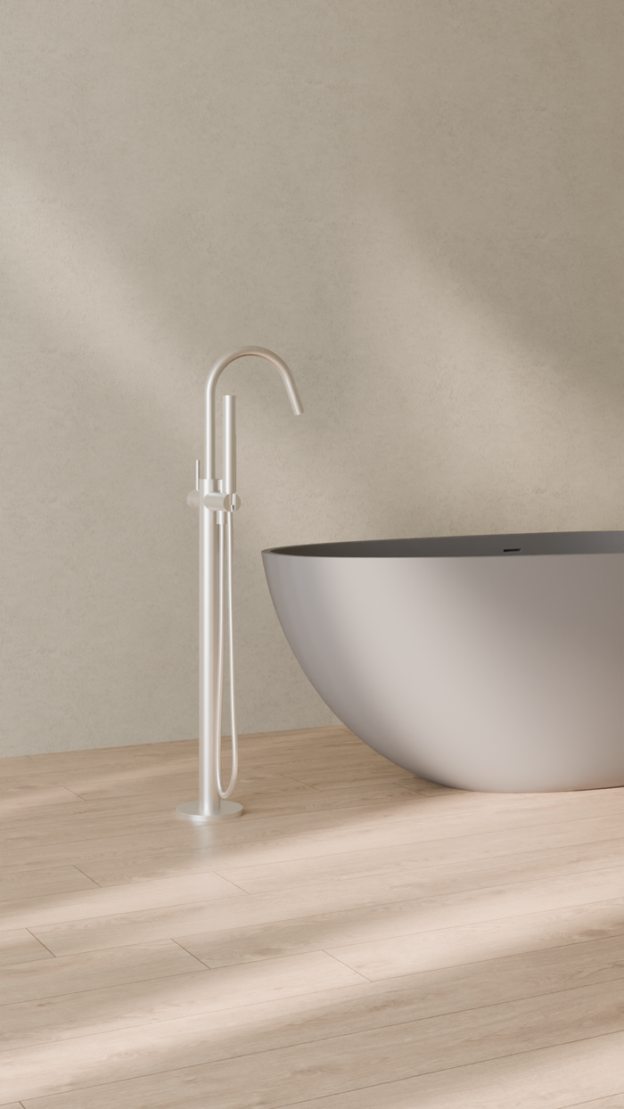Badeloft details portrait 2026 | AT-01 | Brushed Steel | Brushed_Steel__Camera_Angle_3.png