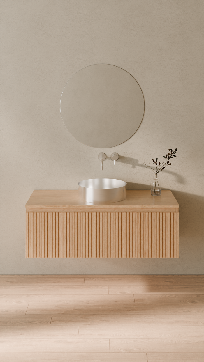 Badeloft details portrait 2026 | ES-WB-01 | Brushed Steel | Stainless_Steel__Camera_Angle_1.png