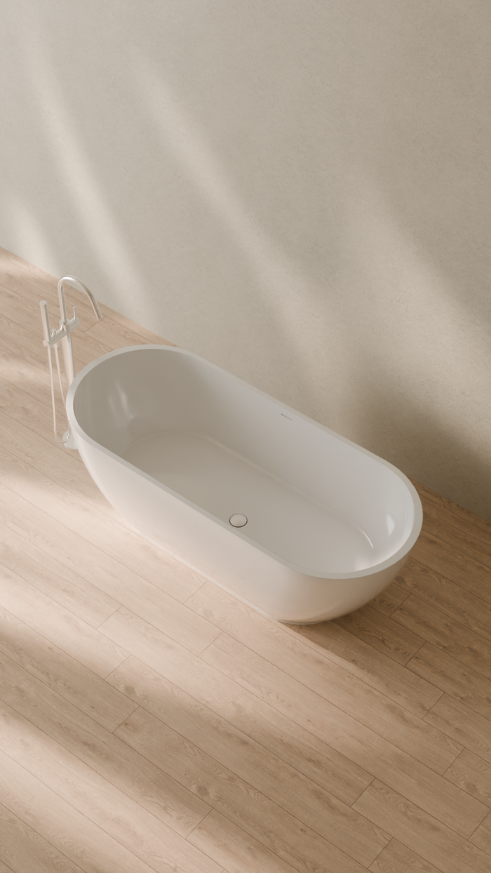 Badeloft details portrait 2026 | BW-02-L | White | Bathtub_Glossy_White__Camera_Angle_2.png