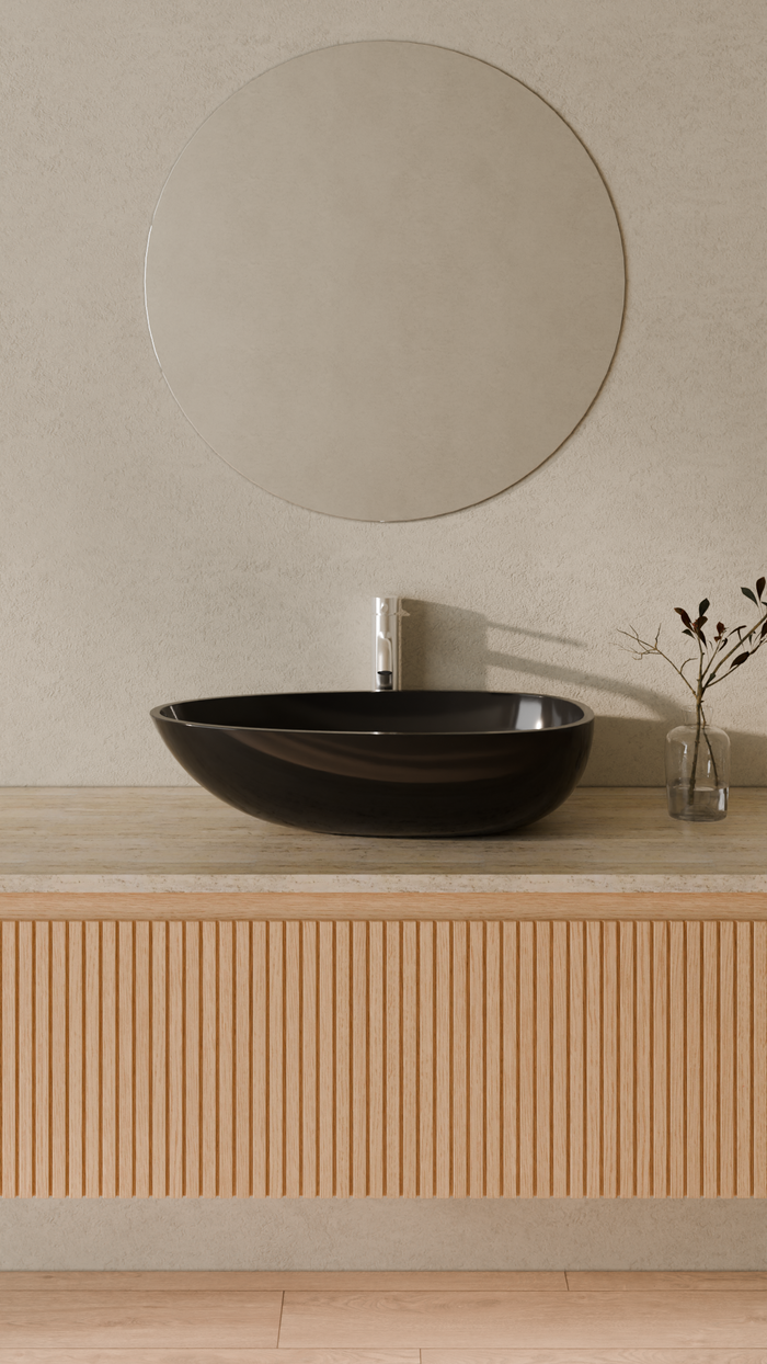 Badeloft details portrait 2026 | WB-01 | Black | Sink_Glossy_Black__Camera_Angle_1.png
