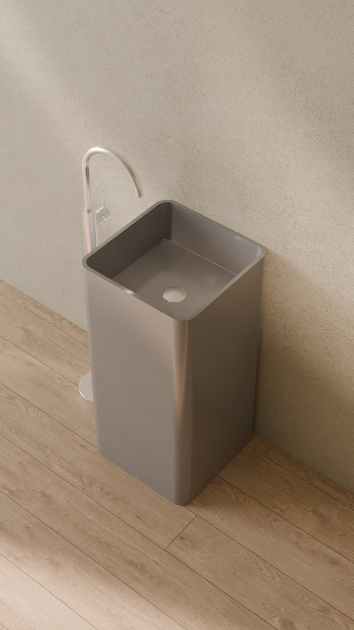 Badeloft details portrait 2026 | SB-01 | Grey | Sink_Glossy_Grey__Camera_Angle_2.png