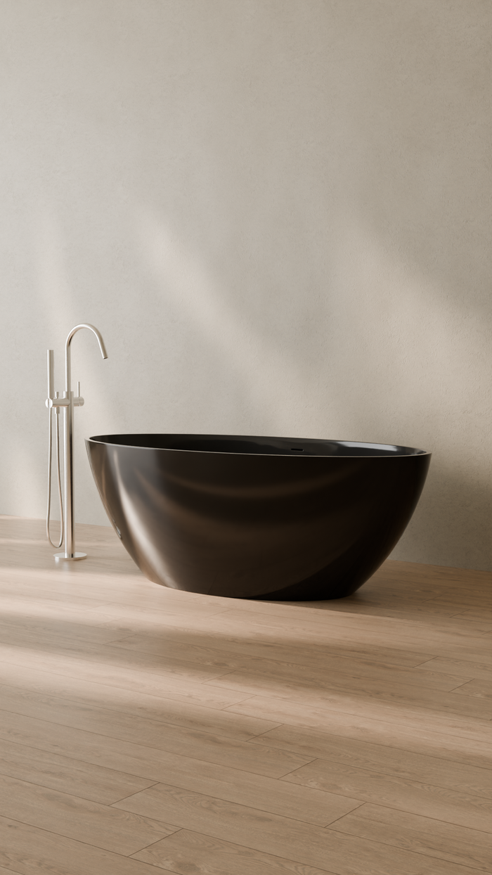 Badeloft details portrait 2026 | BW-05-L | Black | Bathtub_Glossy_Black__Camera_Angle_3.png