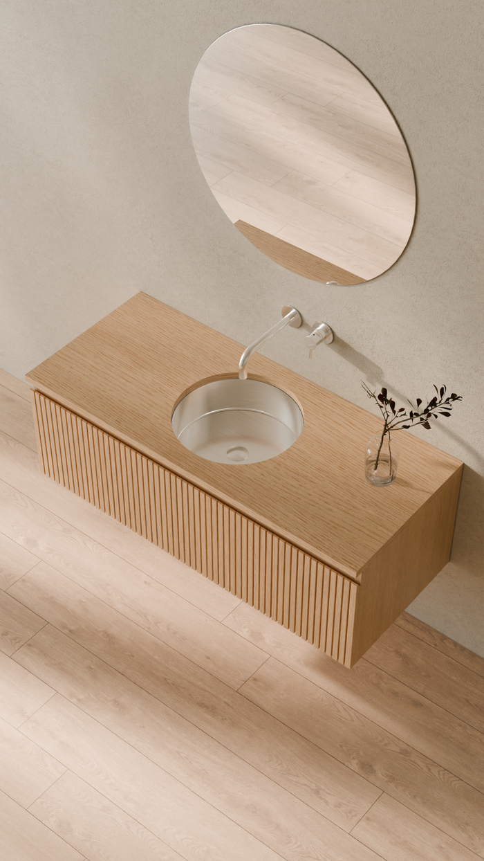 Badeloft details portrait 2026 | ES-UB-01 | Brushed Steel | Stainless_Steel__Camera_Angle_2.png