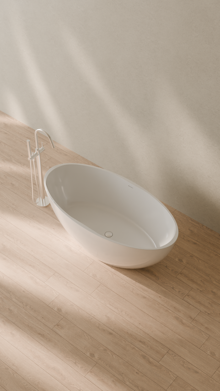 Badeloft details portrait 2026 | BW-04-L | White | Bathtub_Glossy_White__Camera_Angle_2.png