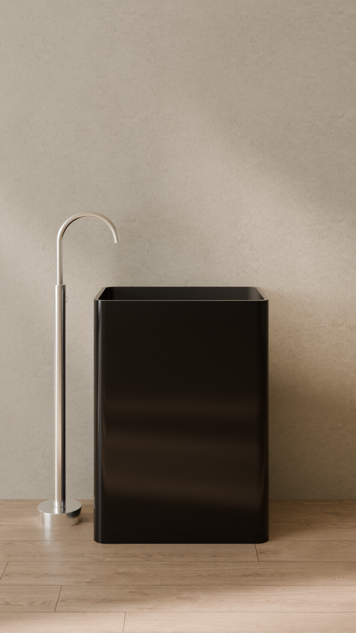 Badeloft details portrait 2026 | SB-02 | Black | Sink_Glossy_Black__Camera_Angle_1.png