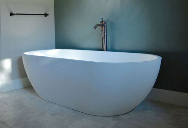 Badeloft customer photo for BW-02 bathtub, image 40